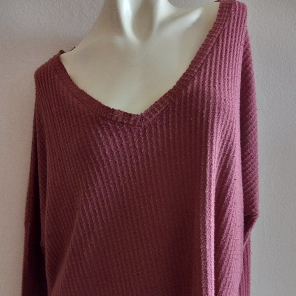 Mauve Sweater Shirt. Small/ Medium